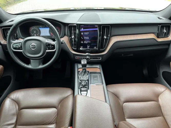 Volvo XC 60 T-5 Momentum 2.0 254cv AWD 5P 2021