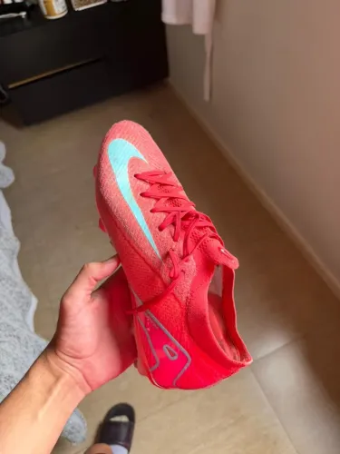 chuteira nike rosa