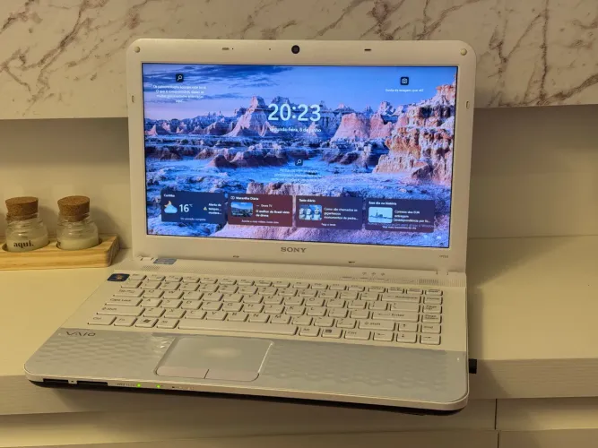Notebook VAIO i5 - 8GB RAM - 732GB SSD + HD - Teclado e Mouse sem fio  