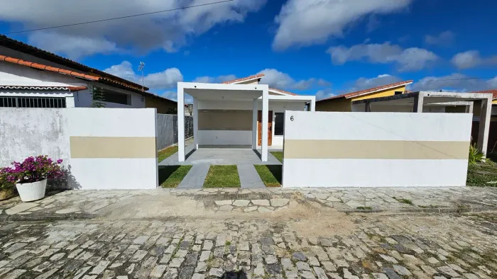 Casa com 2 quartos para venda em Condomínio Fechado