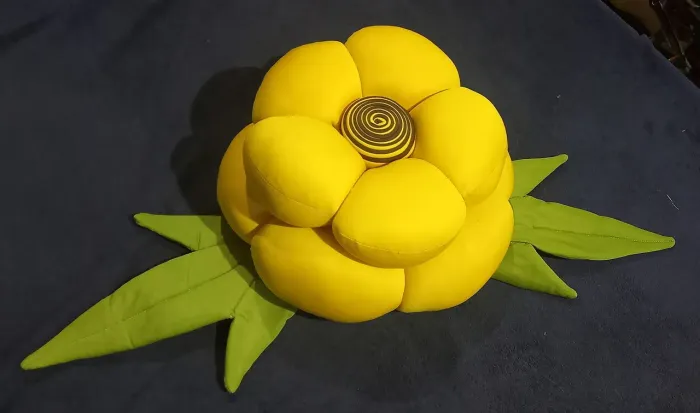 Kit com 4 Almofadas de Flor Decorativa