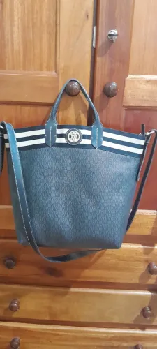 Bolsa Victor Hugo.