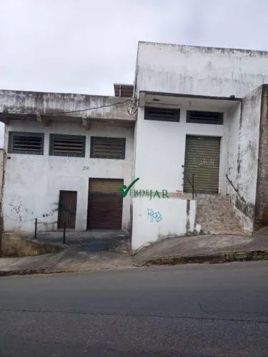 ?? IMÓVEL DE ESQUINA COM CASA + 2 LOJAS | 396 m² | EXCELENTE PARA MORADIA E INVESTIMENTO