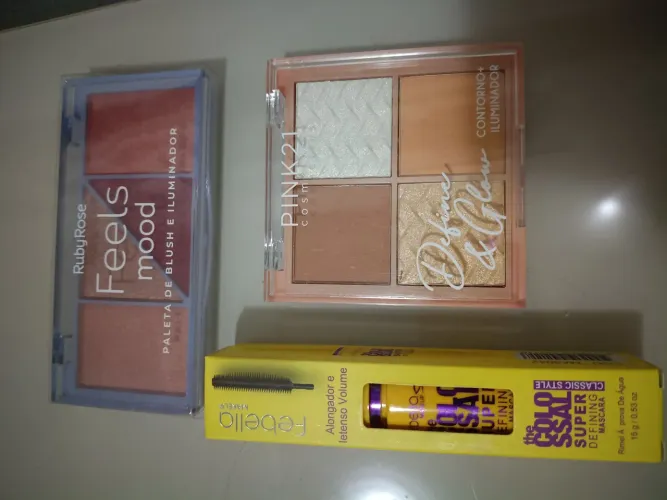 Paleta de sombra maquiagem Ruby rose