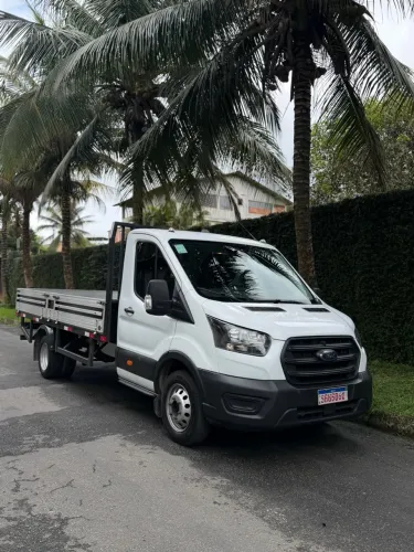 Ford Transit 470E extremamente nova