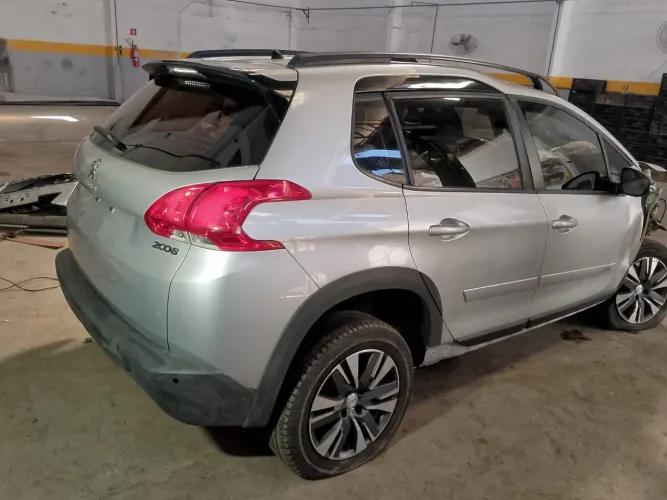 VENDO PEÇAS SUCATA PEUGEOT 2008 2020