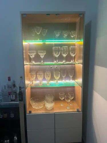Cristaleira com led