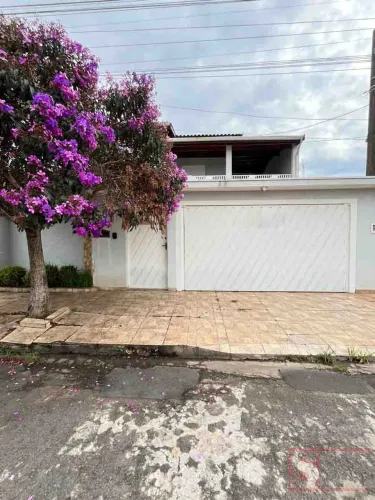Casa em PARQUE EGISTO RAGAZZO