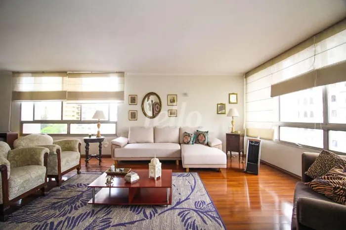 Apartamento 4 quartos para alugar no(a) Aclimação