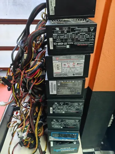 lote com 22 fontes atx real funcionando preço para limpar espaço!