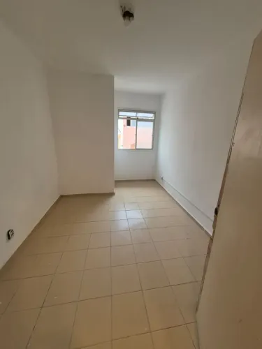 Apt 1 andar, 3 quartos amplo! Centro de Guarapari
