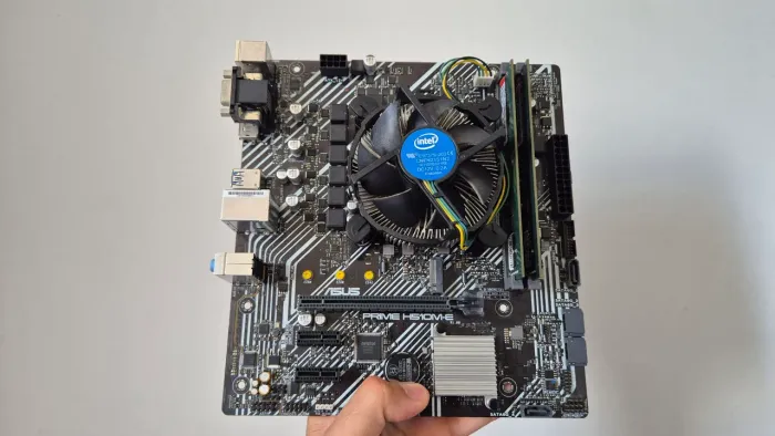 Kit intel i5 10400F + 16GB RAM