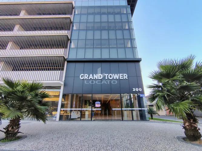 Sala, primeira locação no Grand Tower