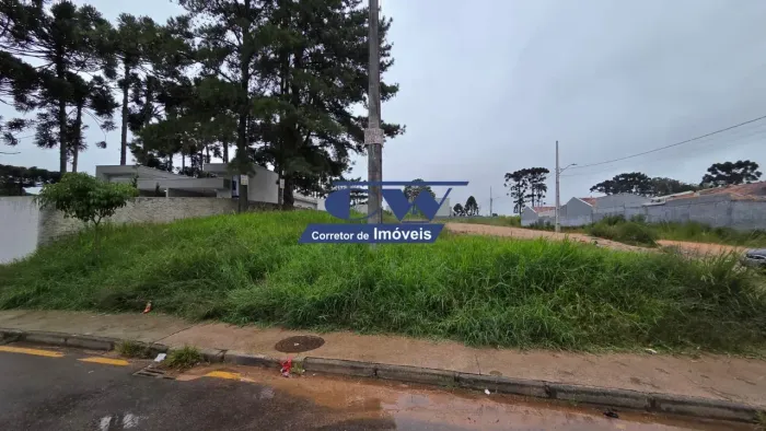 Imóvel para venda possui 723 metros quadrados em Estados - Fazenda Rio Grande - PR