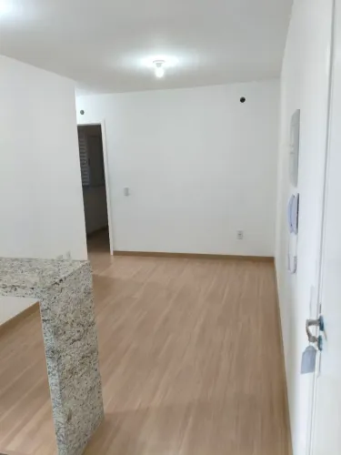 Alugo Excelente Apartamento no Condomínio Super Quadra Wanel Ville 