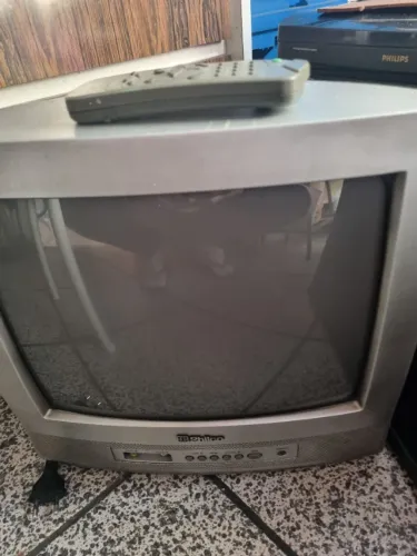 TV e outros - Retirada de Peças