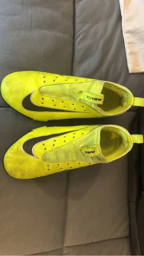 Chuteira Nike Air Zoom Mercurial Vapor 16 Academy