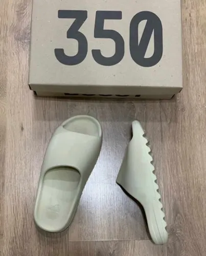 Chinelo Slide Adidas Yeezy 