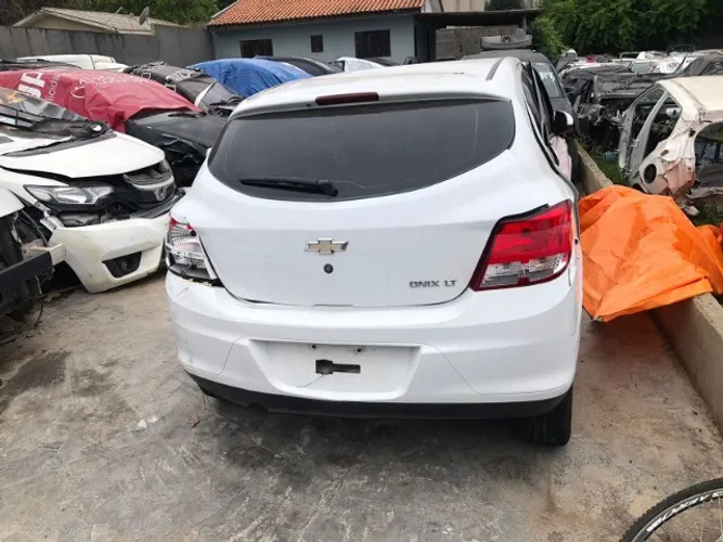 Sucata Chevrolet Onix LT 1.0 2014 Disponível Para Retirada De Peças