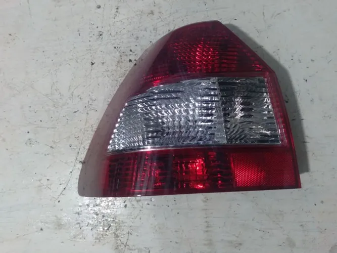 Lanterna Traseira Fiesta Street Sedan 03/12 Bicolor L.E