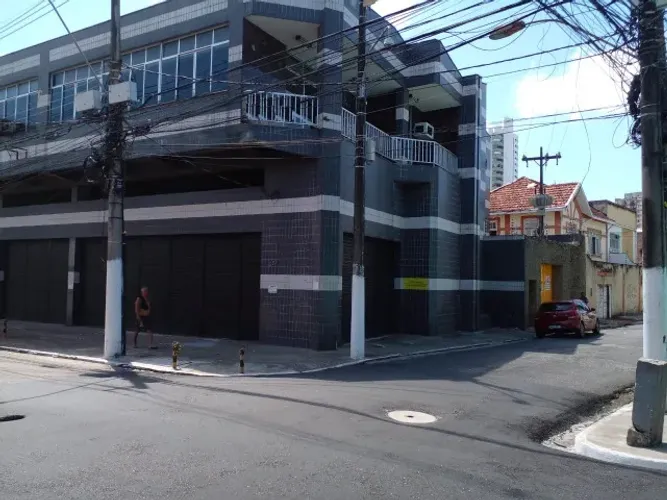 Prédio, 1.290m², 5/4, 4vgs. 3 ambientes.