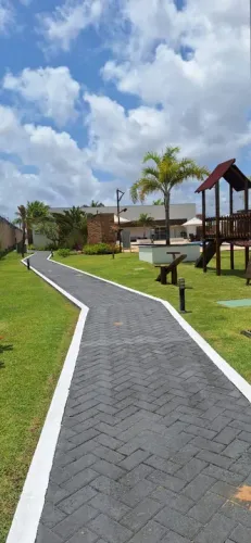 Vendo essa Casa no Condomínio Fechado: Ecoville I, 3 quartos amplos, 2 suítes.