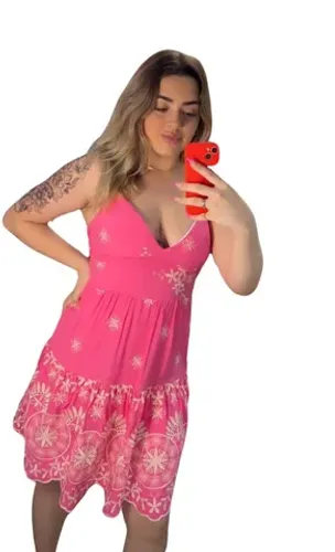 Vestido Feminino Laise Rosa Midi Bordado Bojo