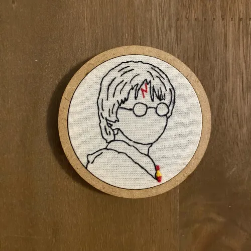 Bordado em bastidor Harry Potter 8cm
