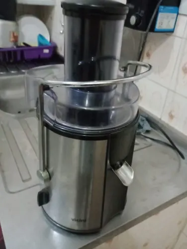 processador de frutas e legumes! Ideal pra fazer caip fruta! 