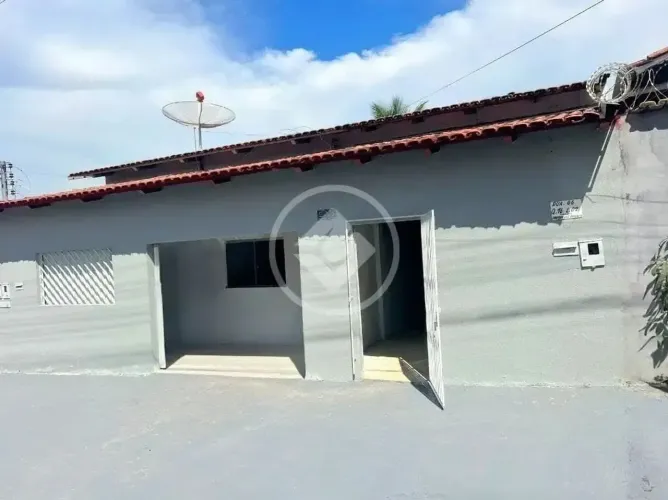 Lote 12x18, escriturado e com IPTU pago  São 2 casas independentes, uma ao lado da outra  