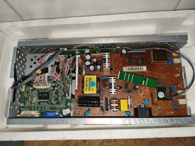 Circuito completo do Monitor LG Flaton L196WTQ-BF