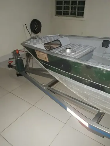 canoa bico semi-chato