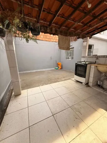 Casa no bairro Queluz para locação!