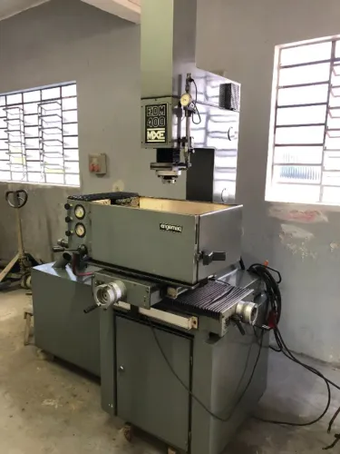 Eletroerosão EDM 400