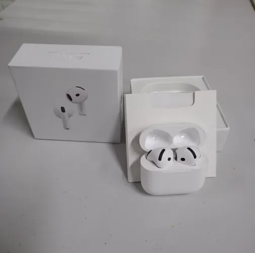 AirPods 4 Lacrados Tops