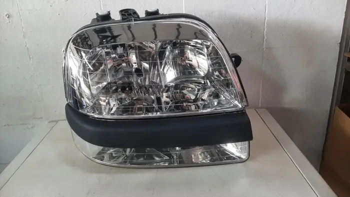 Farol doblo 2004 a 2009