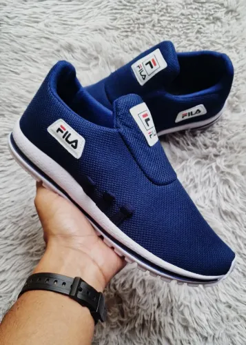 Tênis Fila Slip On Azul Marinho Conforto e Estilo!