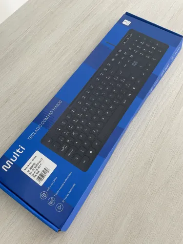  Teclado Multilaser de Membrana, teclas silenciosas e conexão USB Preto - TC144 - Novo