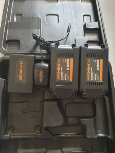 Carregador e bateria parafusadeira hammer