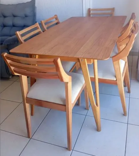 Mesa de Jantar em Madeira com 6 Cadeiras Lins 