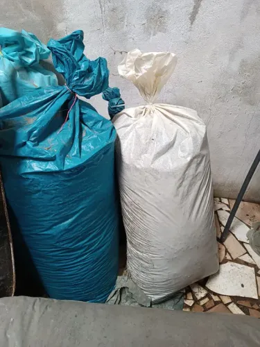 Adubo de ovelha puro