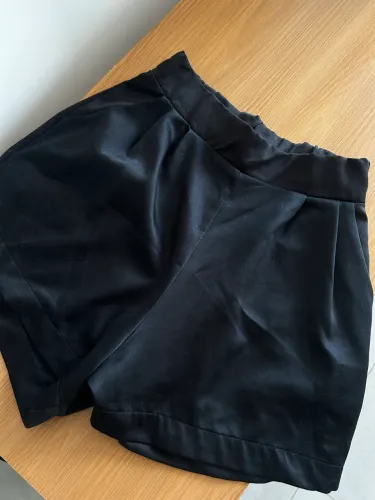 Short preto balada