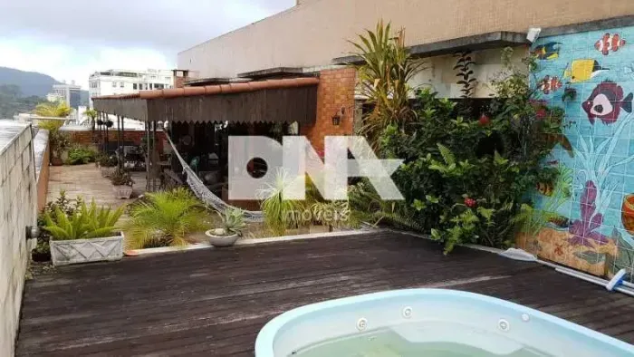 Cobertura - Linear / Residencial / Laranjeiras