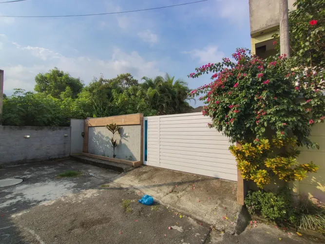 Ótimo terreno plano, murado com portão no Rio da Prata de Cpo Grande