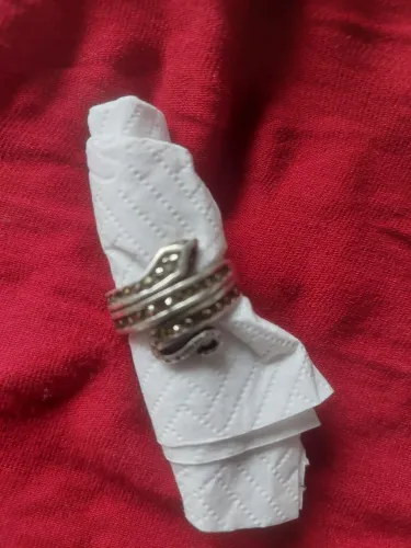 Anel de prata com macassitas originais 