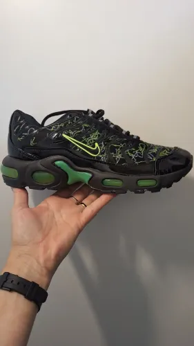 Tênis Nike Air Max Plus TN Grafite N39 e 42