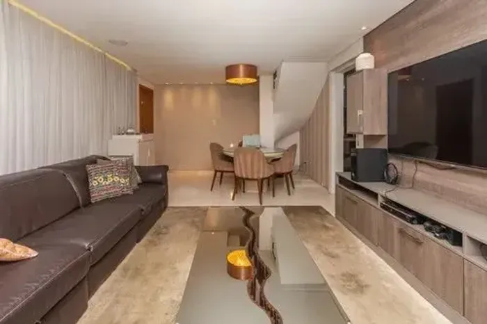 CASA EM CONDOMINIO - 155 METROS - 3 DORMS SUITE 3 VAGAS COM AR CONDICIONADO