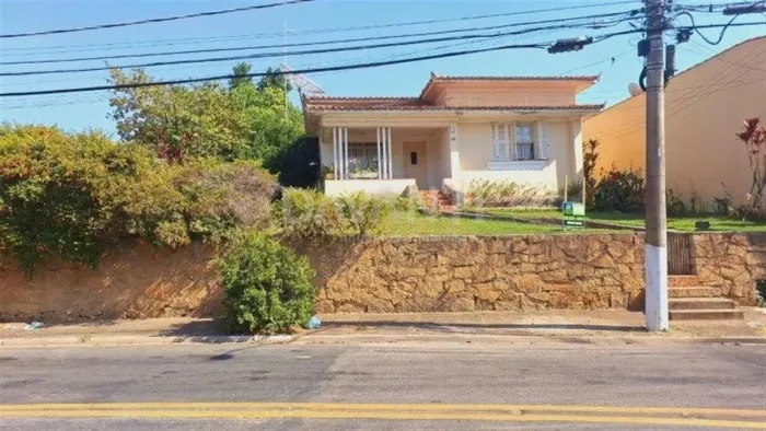 Casa residencial/comercial à venda no Jardim Santa Rosa em Vinhedo na Davanti Imóveis.
