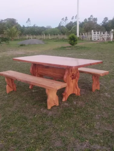 Conjunto em madeira de jaqueira 
