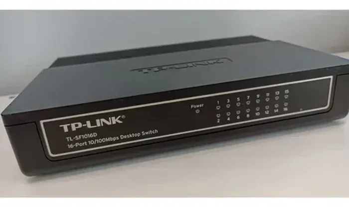 Switch Tp-link Tl-sf1016d 10/100mbps 16 Portas 